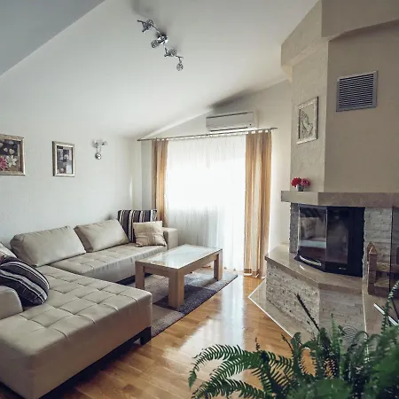 Modern In With Private Pool Holiday home Imotski