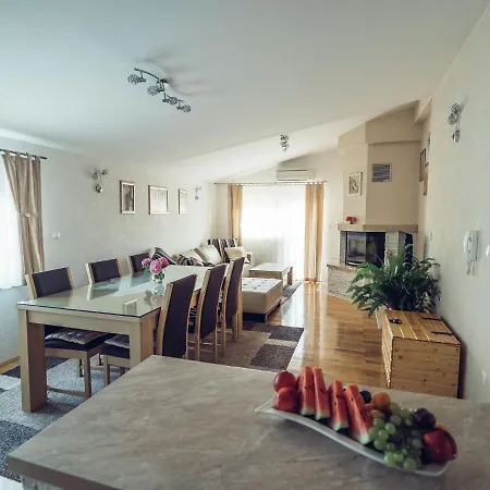 Modern In With Private Pool Imotski